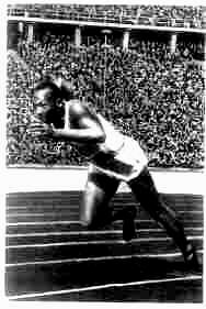-33_Running%20-%20Story%20of%20Jesse%20Owens%20-%201.jpg